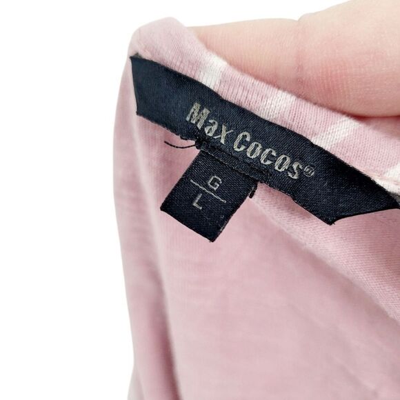 2/$20 Max Cocos Pink & White Leafs Pattern Top Tee Blouse Size: Large - Picture 7 of 7